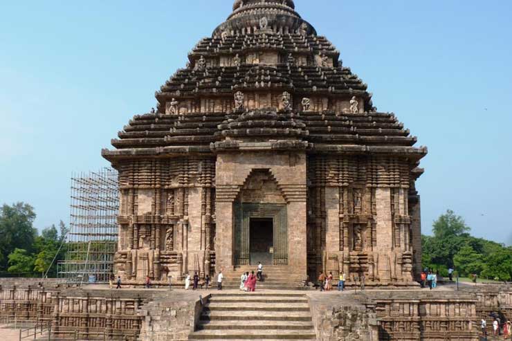 Bhubaneswar Konark Puri Tour Package With Varanasi Orissa Tour Package ...